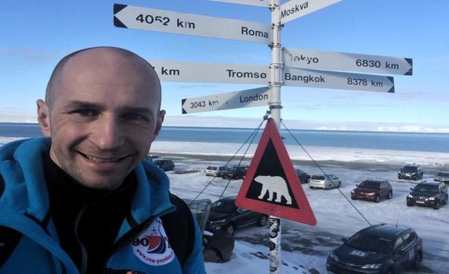 Gdyński biegacz nie pobiegł w polarnym maratonie. Winny pęknięty pas startowy