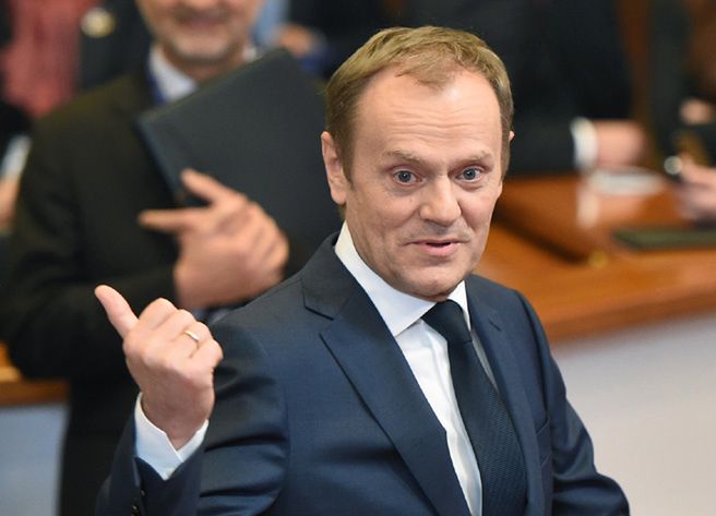 Tusk ostrzega przed nieprzestrzeganiem porozumienia z Mińska