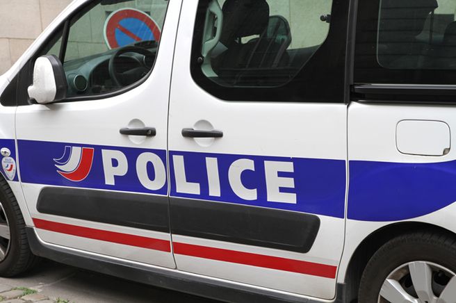 Policyjny snajper ranił ludzi podczas spotkania z prezydentem Francji