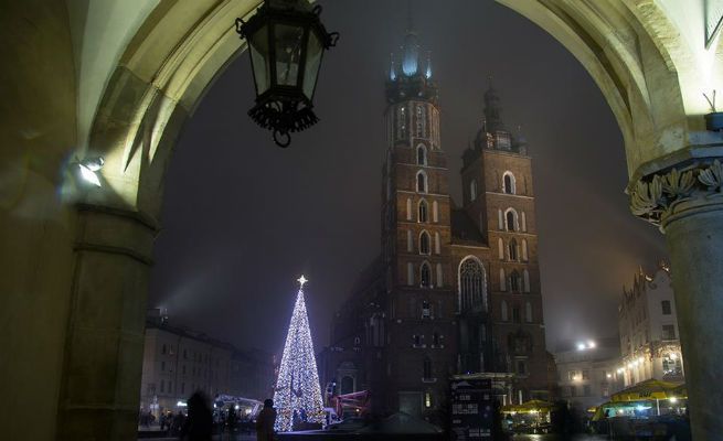 Kraków mówi "nie" reklamom zamiast ozdób świątecznych