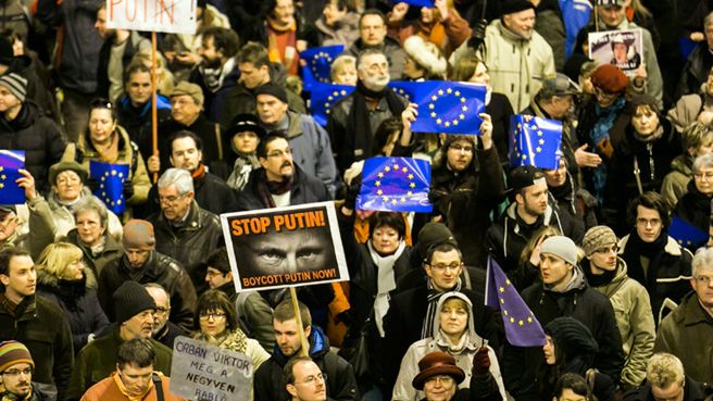 Protest przeciwko wizycie Władimira Putina na Węgrzech