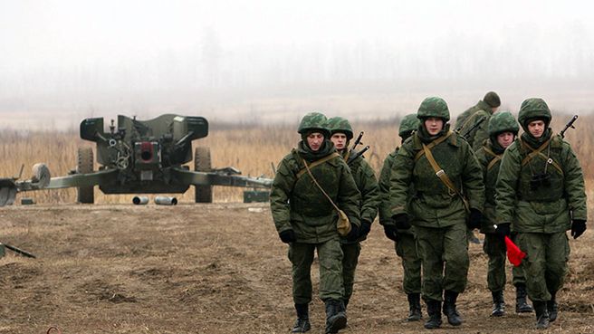 Rosyjscy żołnierze w czasie ćwiczeń