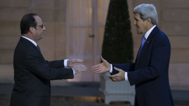 Spotkanie prezydenta Francji Francois Hollande''a z amerykańskim sekretarzem stanu Johnem Kerry
