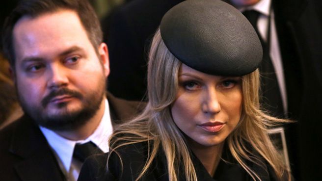 Magdalena Ogórek na pogrzebie Józefa Oleksego