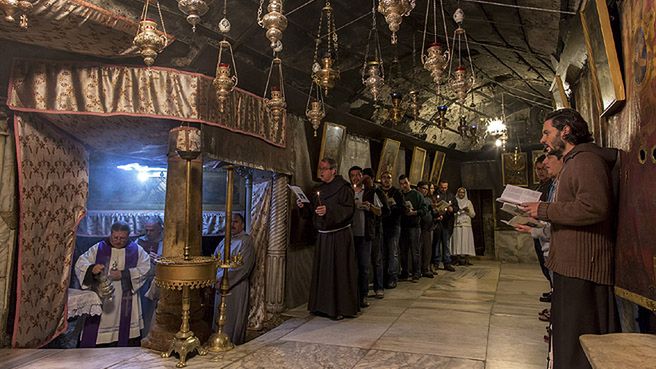 Wnętrze Bazyliki Narodzenia Pańskiego