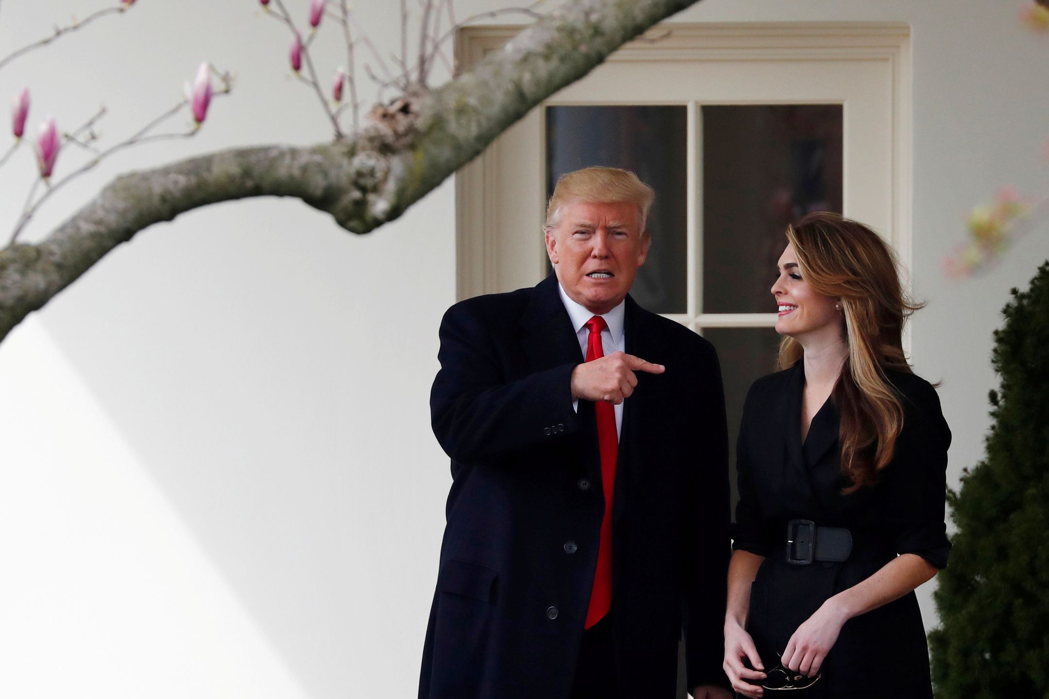 Donald Trump zaraził się koronawirusem od swej doradczyni, Hope Hicks?