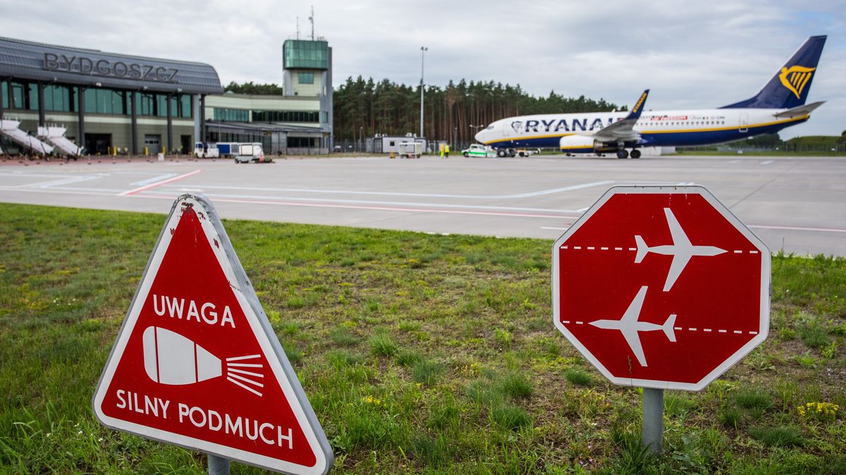 Województwo kujawsko-pomorskie płaci za promocję Ryanairowi, LOT-owi i Wizz Airowi