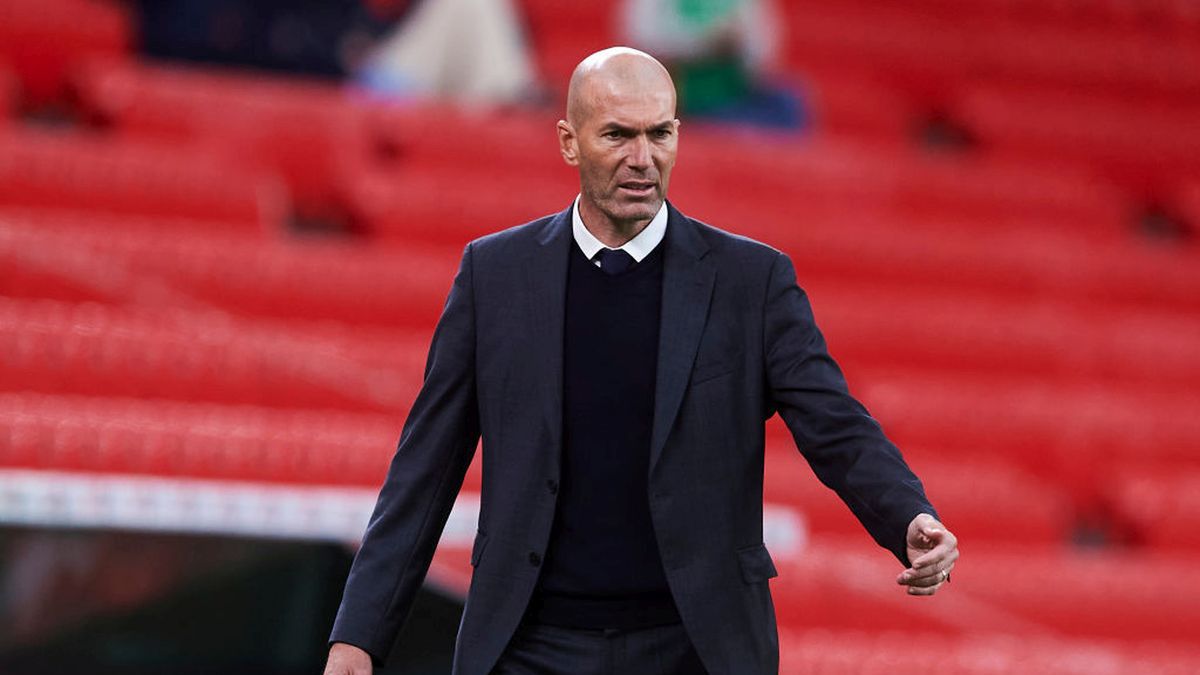 Zdjęcie okładkowe artykułu: Getty Images /  Juan Manuel Serrano Arce / Na zdjęciu: Zinedine Zidane