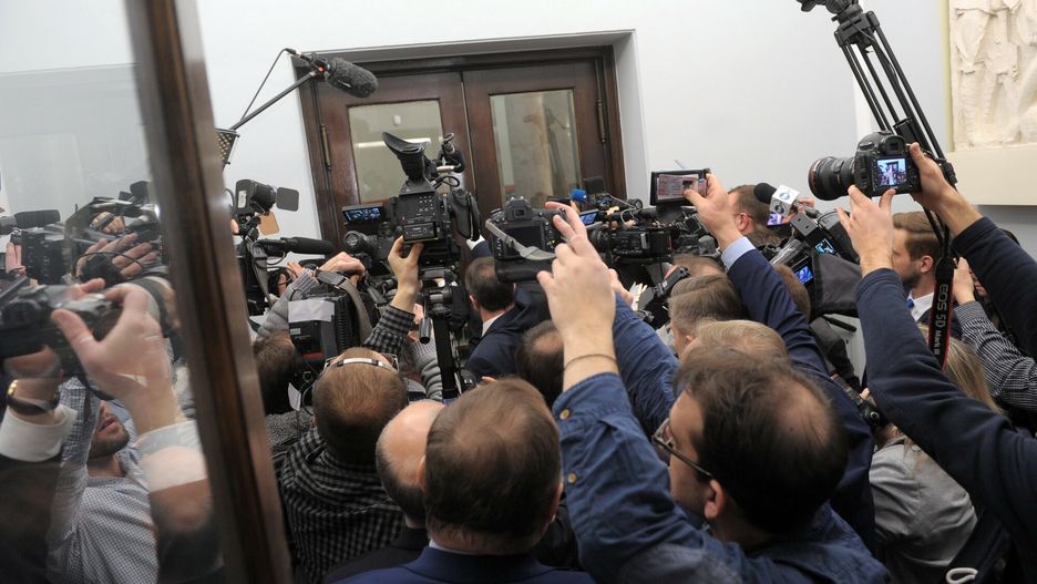 34. posiedzenie Sejmu VIII kadencji
Fot. Jan Bielecki/East News, Warszawa 11.01.2017  34. posiedzenie Sejmu VIII kadencji - dziennikarze przed zamknieta sejmowa galeria.
JAN BIELECKI
