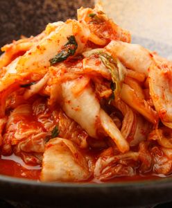 Kimchi – co to jest i jak samodzielnie przygotować?