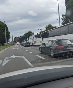 Protest przewoźników. Na ulice polskich miast wyjechały setki autokarów