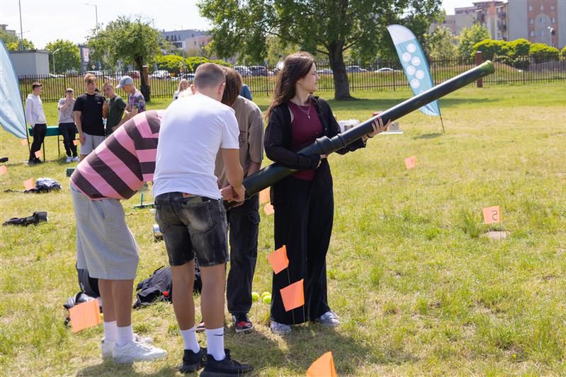 Uczniowie wytoczyli na Politechnice ciężkie działa