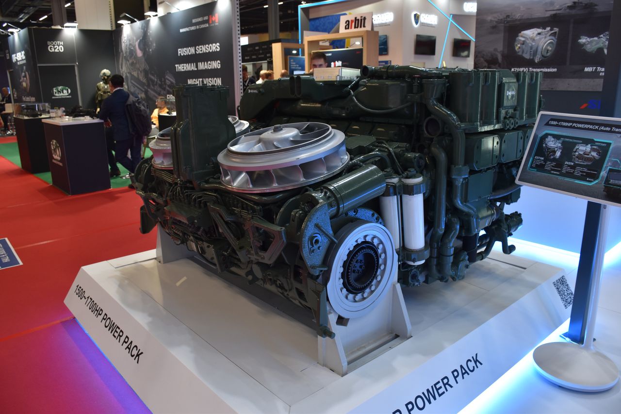 Model of the Korean powerpack. It could power the Polish K2.