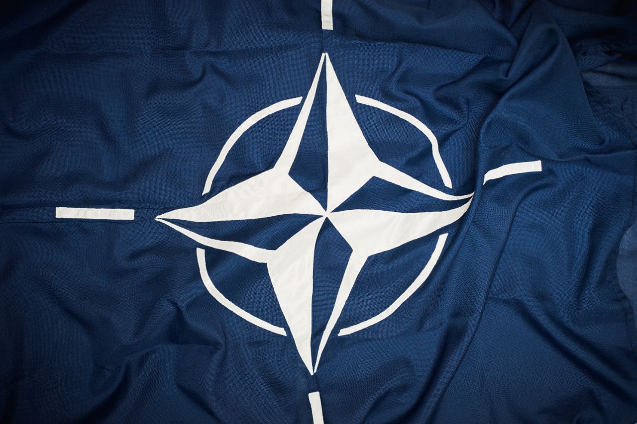 Zachodnia prasa ostrzega przed polskimi szpiegami na szczycie NATO