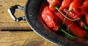 Chcesz ograniczyć kalorie? Dodaj odrobinę chili do posiłku