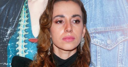 Marianna Schreiber obchodzi pierwszy Dzień Kobiet bez męża, wdzięcząc się przed lustrem w mini. "To dla mnie trudny czas"