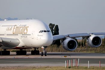 Airbus 380 pionierem technologii Starlink. Przełom na trasach z Dubaju