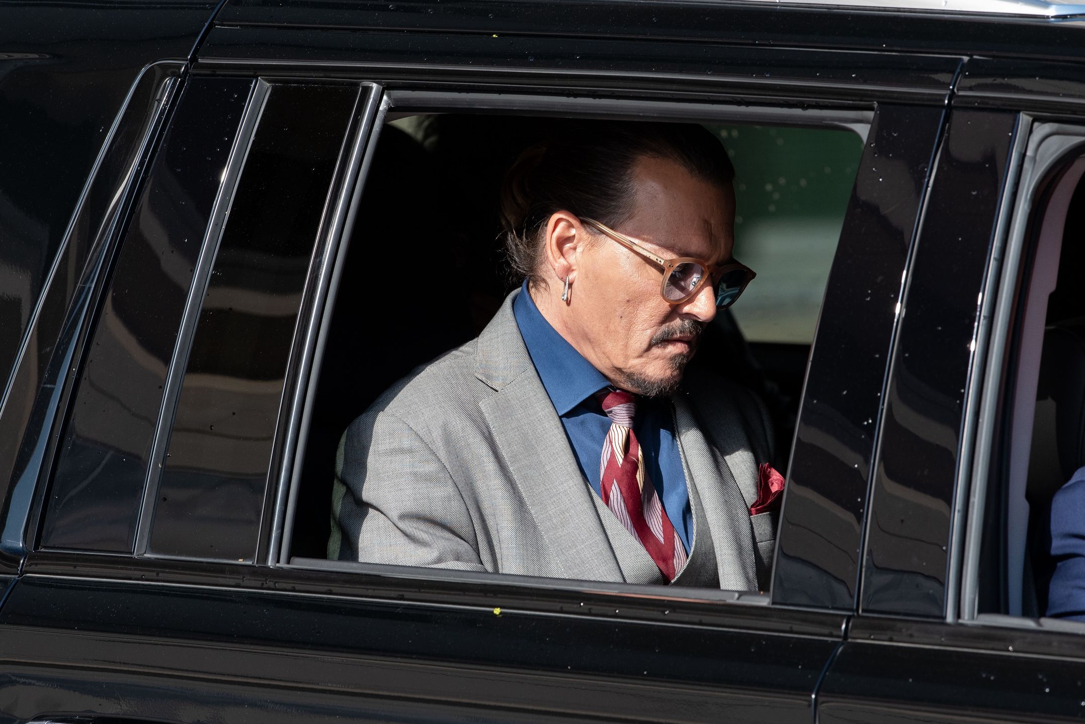 Fani apelują do Lily-Rose Depp, aby wsparła ojca w procesie z Amber Heard 