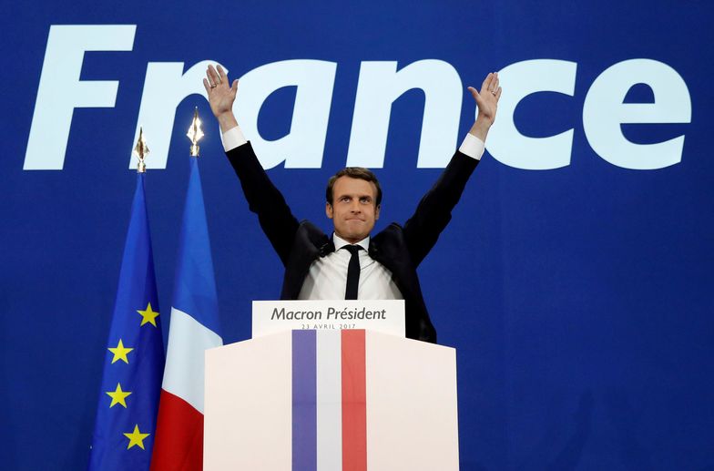 Macron chce zasadniczej reformy strefy euro, Merkel chce działać ostrożniej