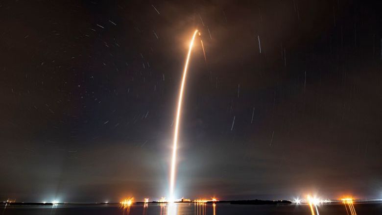 Pociąg Starlink wystartował. Łatwo go zobaczyć