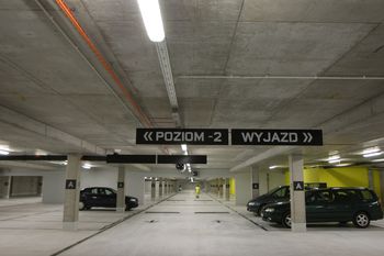 Miejsce parkingowe pod blokiem nie jest już obowiązkiem dewelopera? Zmiana przepisów