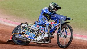 Żużel. Lwy wyszarpały zwycięstwo Tygrysom. Bardzo dobry mecz Jacka Holder, Douglas nie ukończył spotkania