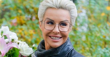 Odpicowana Blanka Lipińska ekscytuje się metamorfozą u "makijażystki gwiazd": "WRESZCIE JESTEM ŁADNA"