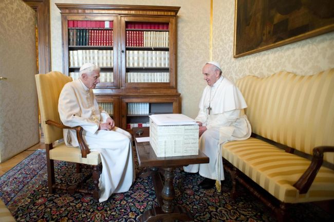 Franciszek odwiedził w Castel Gandolfo Benedykta XVI