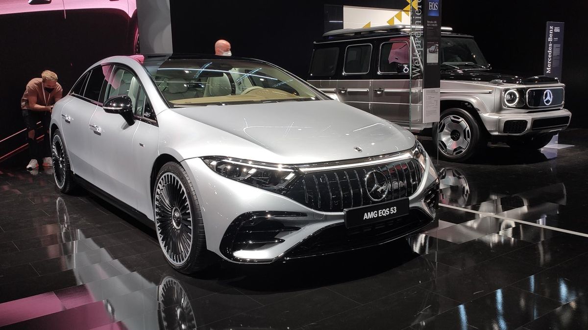 Mercedes-AMG EQS 53 ma większy opór aerodynamiczny niż jego "zwykły" odpowiednik.