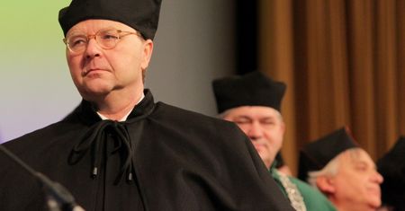 Pierwszy prawnik UE odbiera honory. W Polsce