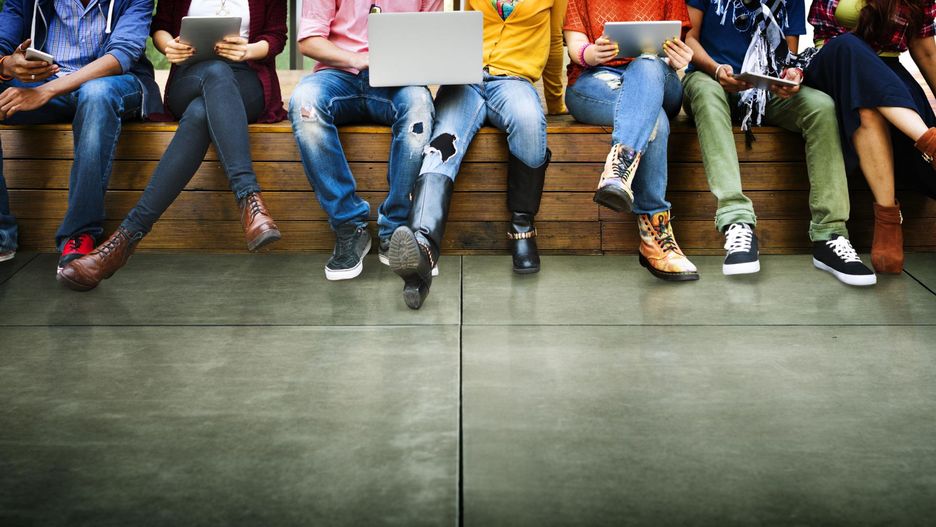 Prawdziwe przyjaźnie między młodymi ludźmi są coraz rzadziej spotykane 