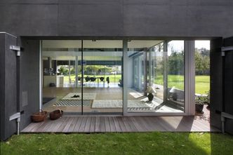 Takie domy budują Polacy. Najnowszy raport