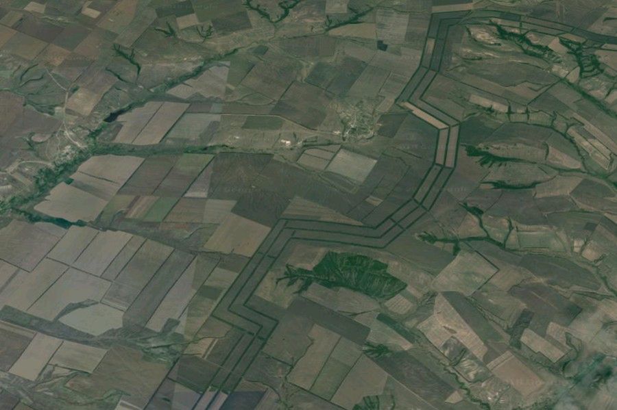 W rejonie Wołgogradu widać z kosmosu zielone pasy