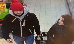 Ujęcie z Biedronki. Para przyłapana. Komunikat policji