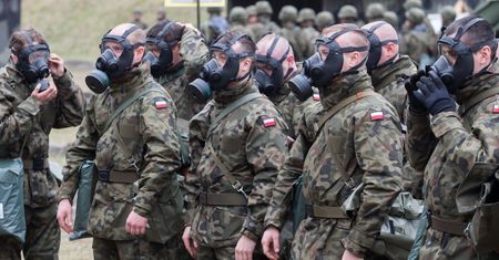 Ćwiczenia wojskowe. Bubel prawny rządu Ewy Kopacz uderza w rezerwistów prowadzących firmy