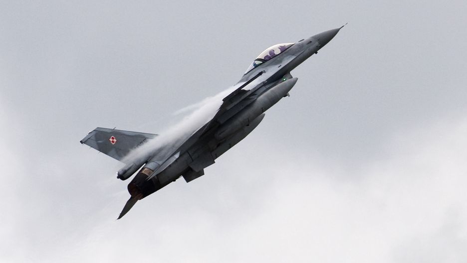 F-16