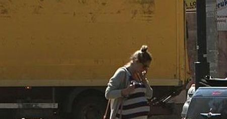 "Przyjaciółki": Socha w ciąży, a nie uważa na siebie!