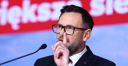 Orlen podał, jak rosły pensje władz spółki. Wszystko widać na wykresach. Co za skok