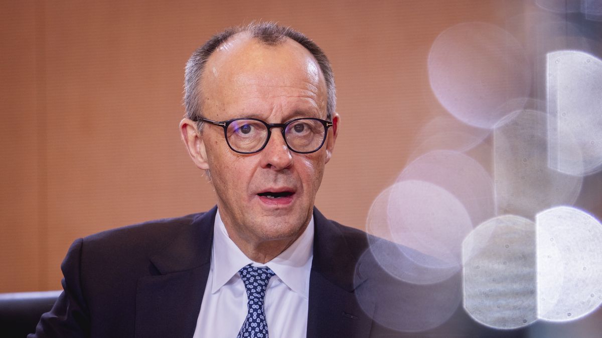 BERLIN, GERMANY - FEBRUARY 04: Friedrich Merz, Federal Chancellor, captured during a cabinett meeting on February 04, 2026 in Berlin, Germany. (Photo by Juliane Sonntag/Photothek via Getty Images)