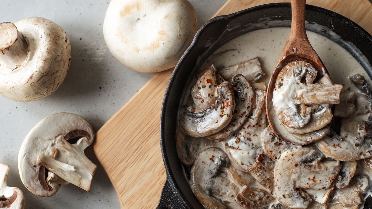 Jak zrobić sos pieczarkowy?