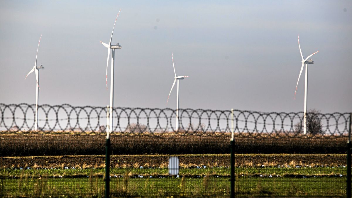 Polacy ogółem są za budową farm wiatrowych 