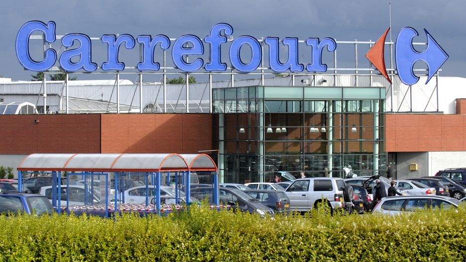 Carrefour; market; hipermarket