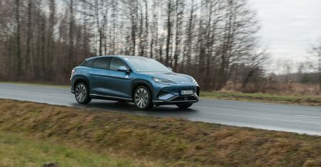 Chiny idą jak po swoje. Pokonali już Audi i Renault