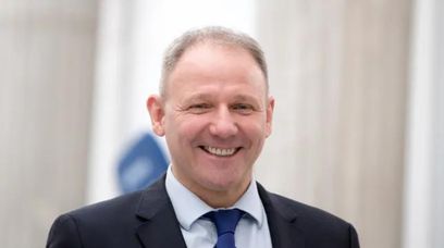 Jacek Protasiewicz nie milknie na X. Chce zaskoczyć ukochaną