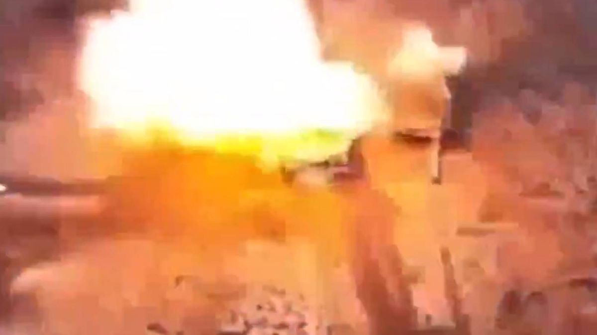 Ukraiński dron zniszczył dwa rosyjskie czołgi jednym uderzeniem