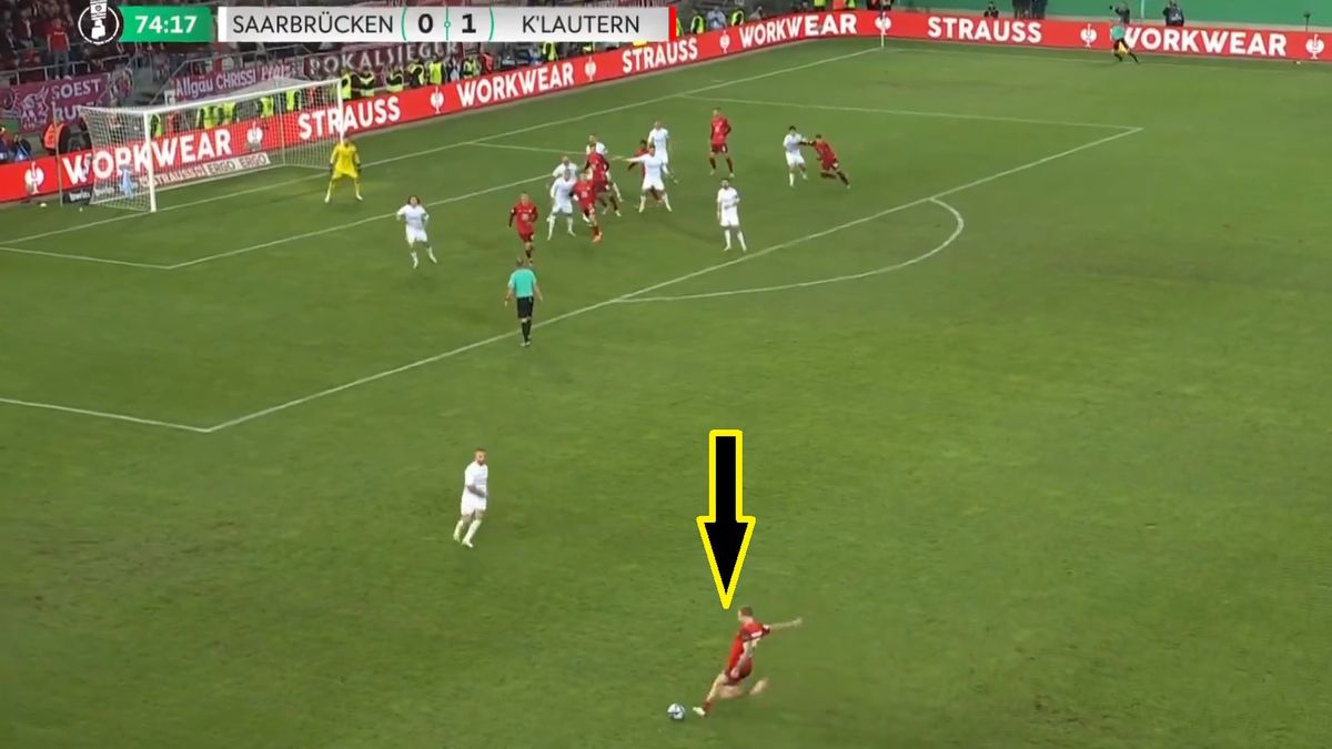 Twitter / Eleven Sports / Na zdjęciu: moment asysty Tymoteusza Puchacza