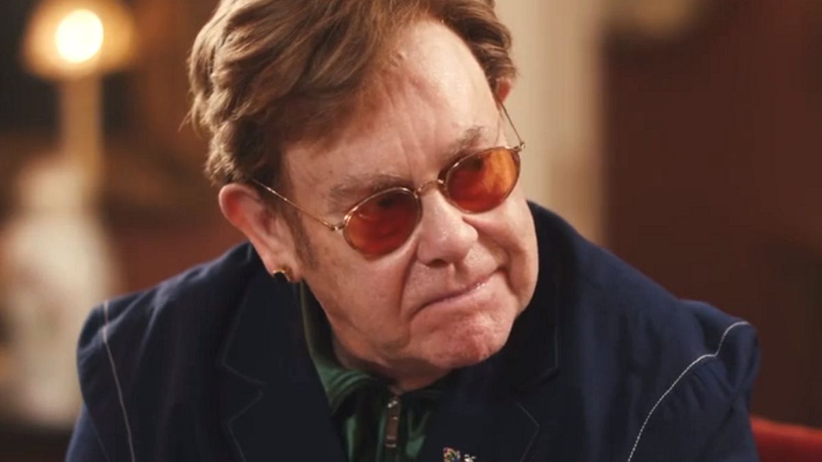 Elton John ma COVID-19. Jest w pełni zaszczepiony, więc objawy są dość łagodne