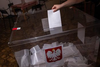 68 członków komisji z zarzutami. Nierzetelne liczenie głosów w wyborach prezydenckich