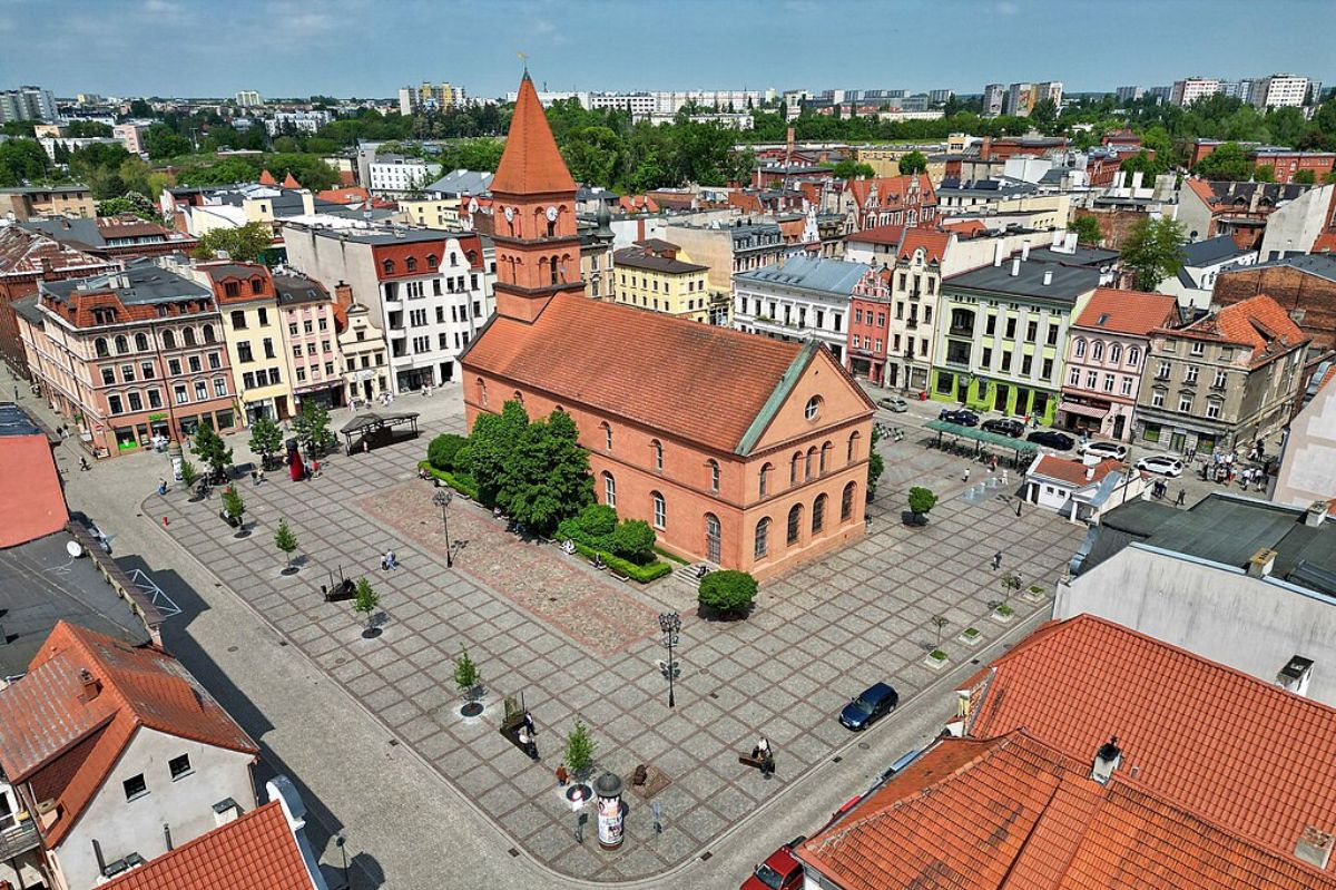 Pogoda w Toruniu. Prognoza na poniedziałek 6 października. Przelotne deszcze i łagodna temperatura