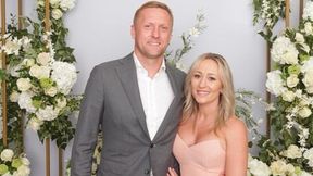 Potrafi żartować ze swojego wykształcenia. Zdobył je razem z żoną